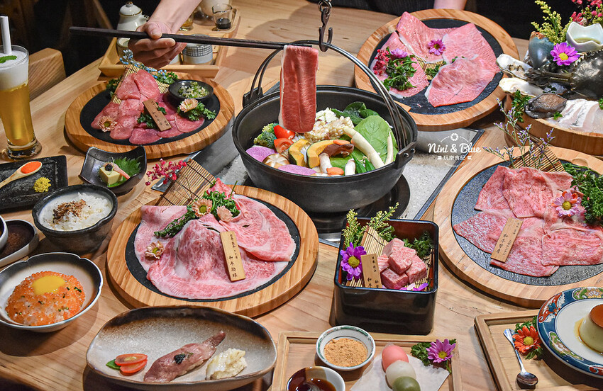 初美涮涮鍋-台中頂級火鍋推薦,和牛、活體龍蝦、現榨蘋果汁手搖飲、1%bakery甜點 @Nini and Blue 玩樂食記