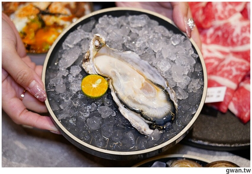 台中新開幕！甜點店不務正業跨足火鍋店，居然還有超好喝的手搖飲