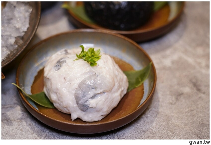 台中新開幕！甜點店不務正業跨足火鍋店，居然還有超好喝的手搖飲