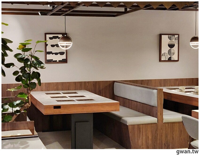 台中新開幕！甜點店不務正業跨足火鍋店，居然還有超好喝的手搖飲