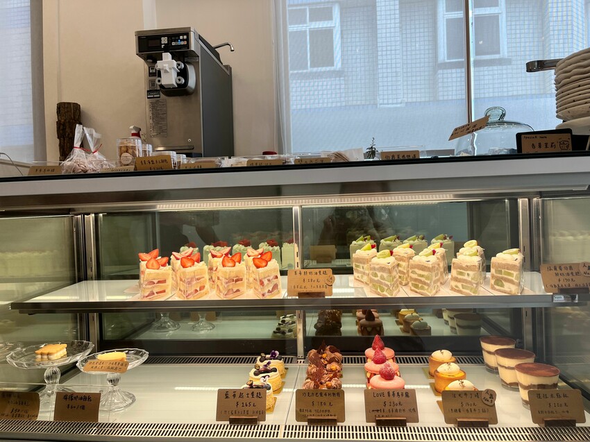 [發胖日記-甜點篇]苗栗｜苑裡｜裏房甜點｜海邊小鎮也有文青乾燥花系咖啡廳，周末不用再跑台北
