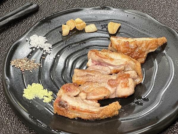 新北市淡水區[淡水美食] 全台最美的約會景觀餐廳「明水然．樂」(淡水中山店) 高CP值無菜單鐵板燒，只要1600起 日本A5和