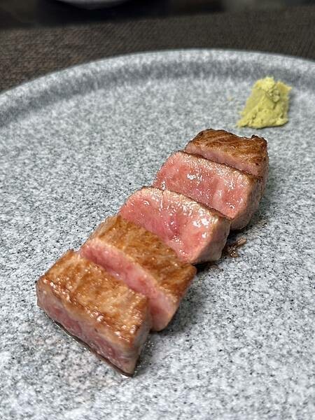 新北市淡水區[淡水美食] 全台最美的約會景觀餐廳「明水然．樂」(淡水中山店) 高CP值無菜單鐵板燒，只要1600起 日本A5和