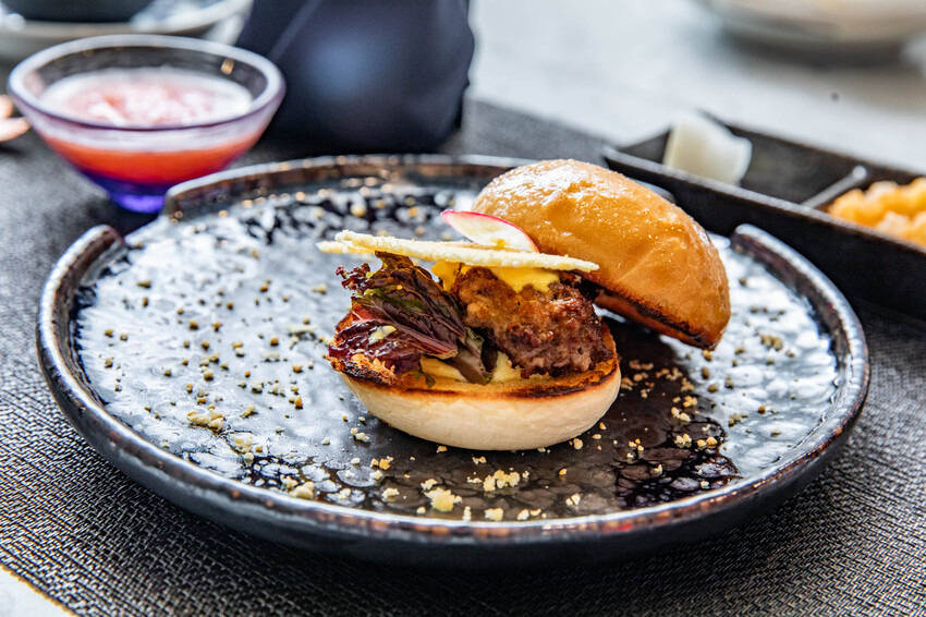 此生必嚐十大高CP值無菜單鐵板燒！不預約就吃不到，一位難求的無菜單鐵板燒插旗礁溪