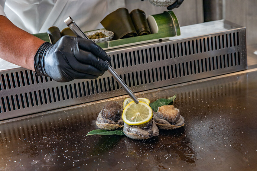 此生必嚐十大高CP值無菜單鐵板燒！不預約就吃不到，一位難求的無菜單鐵板燒插旗礁溪