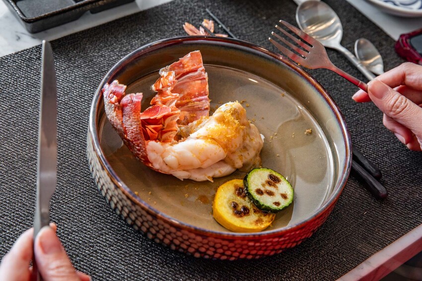 此生必嚐十大高CP值無菜單鐵板燒！不預約就吃不到，一位難求的無菜單鐵板燒插旗礁溪