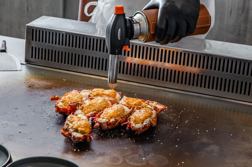 此生必嚐十大高CP值無菜單鐵板燒！不預約就吃不到，一位難求的無菜單鐵板燒插旗礁溪