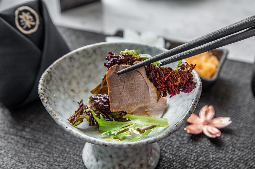 此生必嚐十大高CP值無菜單鐵板燒！不預約就吃不到，一位難求的無菜單鐵板燒插旗礁溪