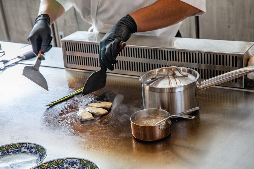 此生必嚐十大高CP值無菜單鐵板燒！不預約就吃不到，一位難求的無菜單鐵板燒插旗礁溪