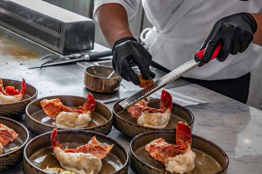 此生必嚐十大高CP值無菜單鐵板燒！不預約就吃不到，一位難求的無菜單鐵板燒插旗礁溪
