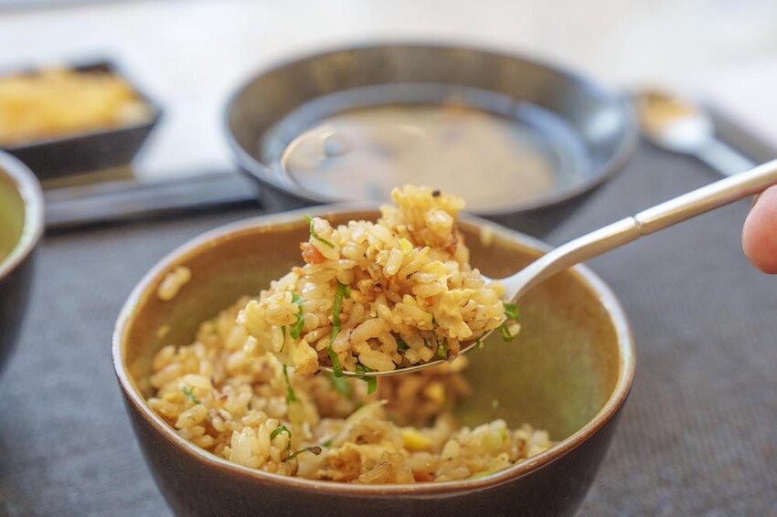 宜蘭最美無菜單鐵板燒|明水然.樂 宜蘭礁溪店,高CP值無菜單鐵板燒1600起活龍蝦 A5和牛 干貝 現流魚通通吃得到