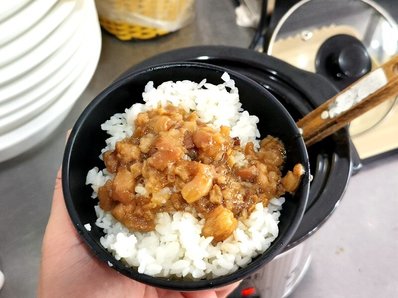新北市萬里區鮮滿樓海鮮料理》萬里現撈海鮮！高檔帝王蟹、松葉蟹，單點.套餐.無菜單料理，停車方便近野柳風景區