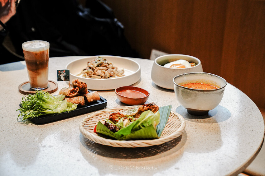 新北市淡水區明水然樂 淡水中山店 淡水無敵海景餐廳 高cp值無菜單鐵板燒 只要1600元 活龍蝦 日本Ａ5和牛 干貝 現流魚通