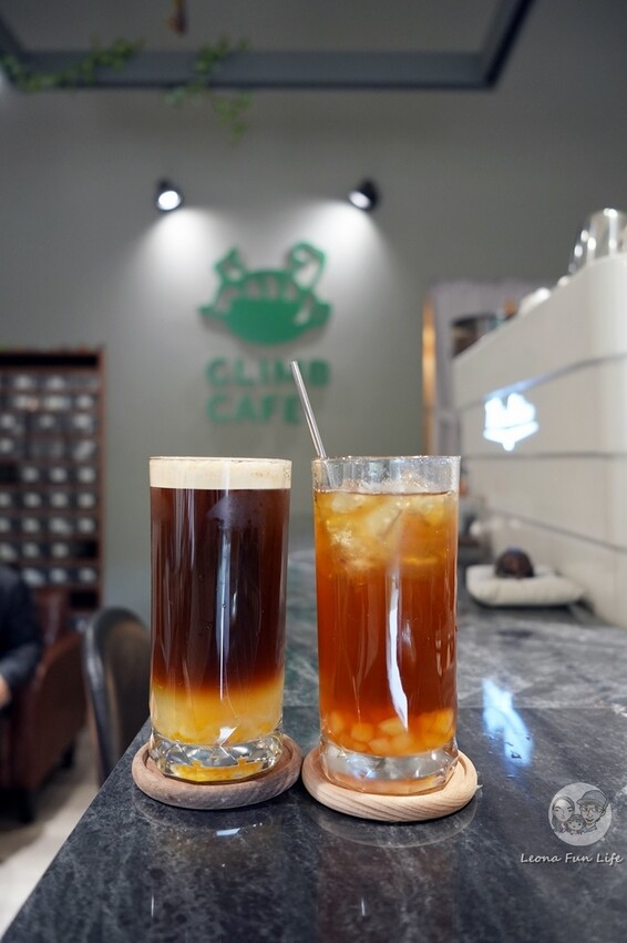 台中市北區台中特寵餐廳|爬咖啡CLIMB CAFE-喝咖啡放空，近距離和牛奶蛇、陸龜、守宮一起度過歡樂時光
