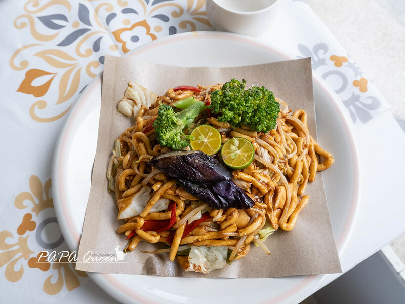 南投縣草屯鎮悦素人｜草屯蔬食｜  極簡風格 每一到料理都有著南洋香料氣息