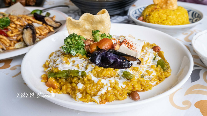 南投縣草屯鎮悦素人｜草屯蔬食｜  極簡風格 每一到料理都有著南洋香料氣息