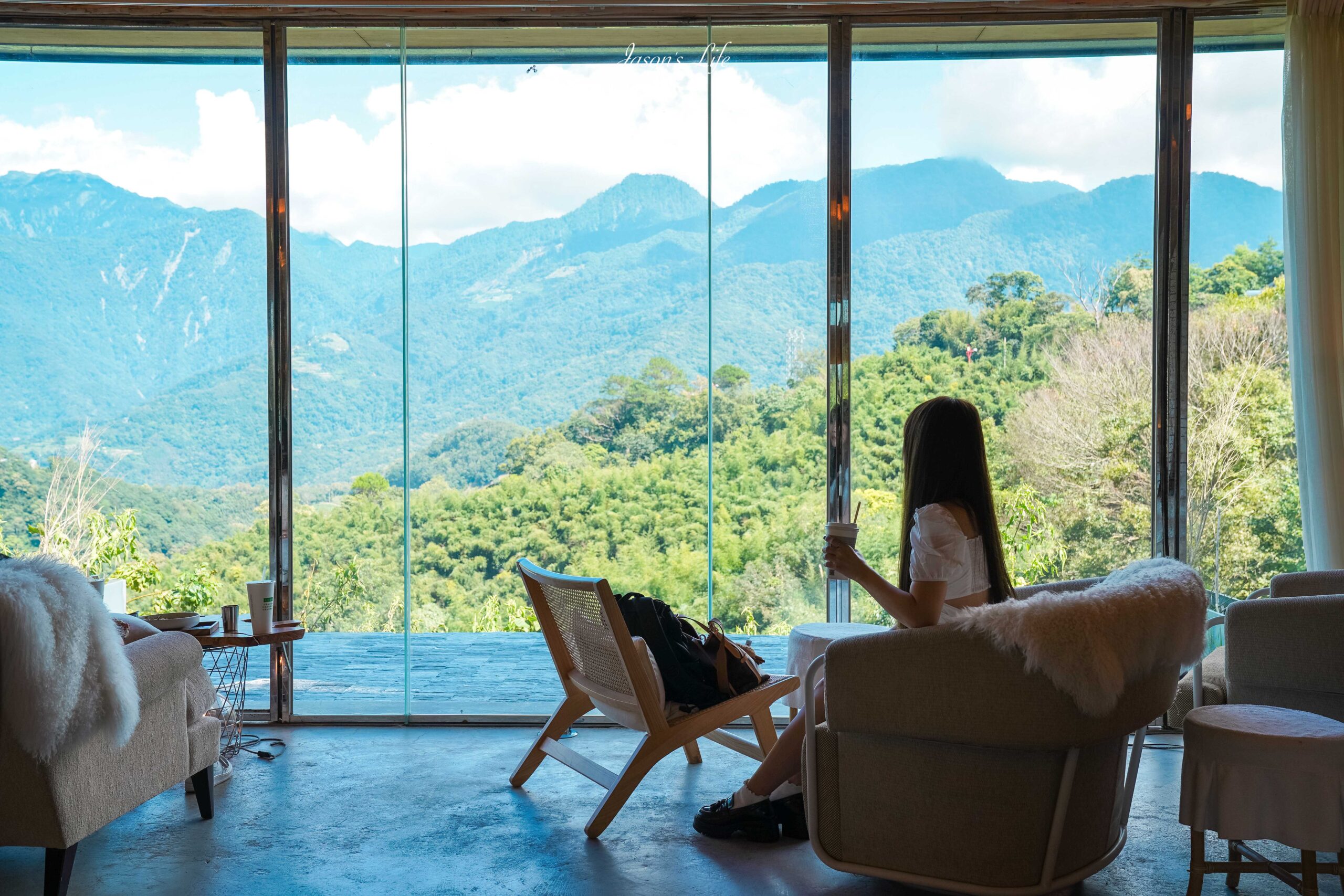 南投清境景觀咖啡廳！Mountain bica cafe不限時夢幻景觀，享壯闊山景下午茶。