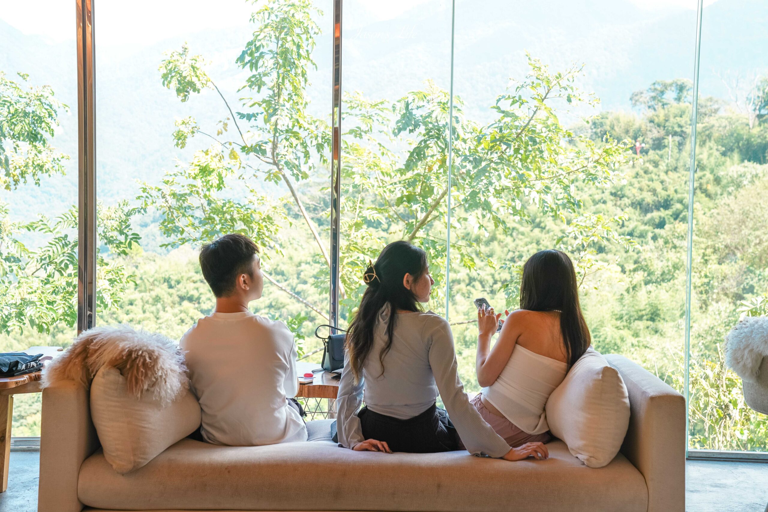 南投清境景觀咖啡廳！Mountain bica cafe不限時夢幻景觀，享壯闊山景下午茶。