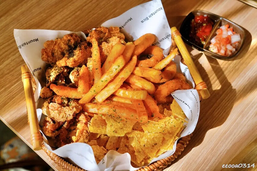 南投清境咖啡廳「Mountain Bica Cafe」,山景