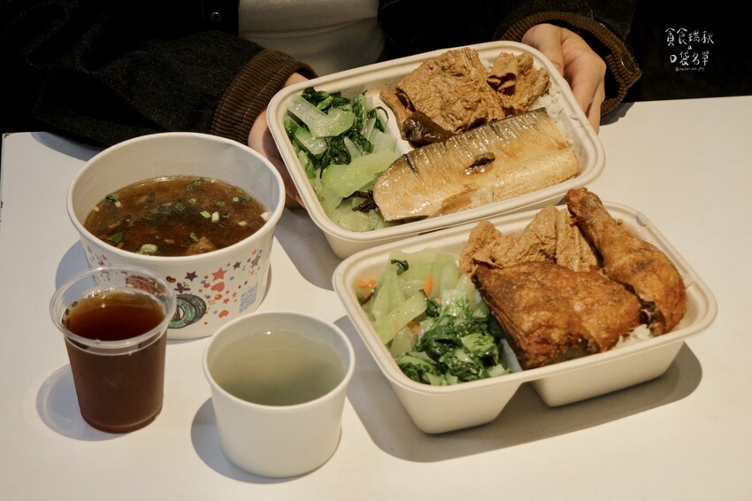 台中西區|向上市場在地傳承25年好味道!香酥溫體雞腿、排骨酥 台中西區|向上市場在地傳承25年好味道!香酥溫體雞腿、排骨酥