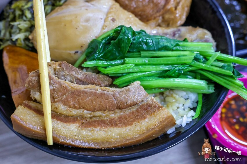 新北市五股區【新北五股美食】一碗控肉飯、大腸麵線、滷味、乾麵推薦！有外送