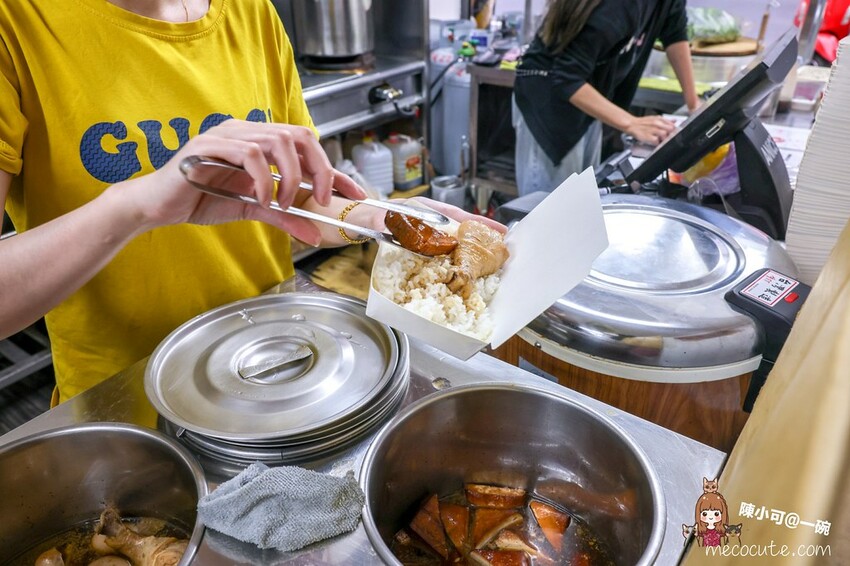 新北市五股區【新北五股美食】一碗控肉飯、大腸麵線、滷味、乾麵推薦！有外送