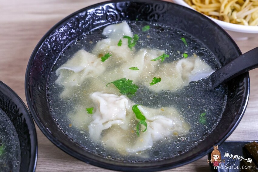新北市五股區【新北五股美食】一碗控肉飯、大腸麵線、滷味、乾麵推薦！有外送