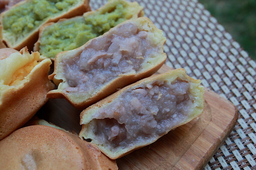 台南市南區吃。台南市｜南區。「一中街大輪紅豆餅」飄香超過20年老字號紅豆餅店，會爆漿的內餡CP值堆高高「一中街大輪