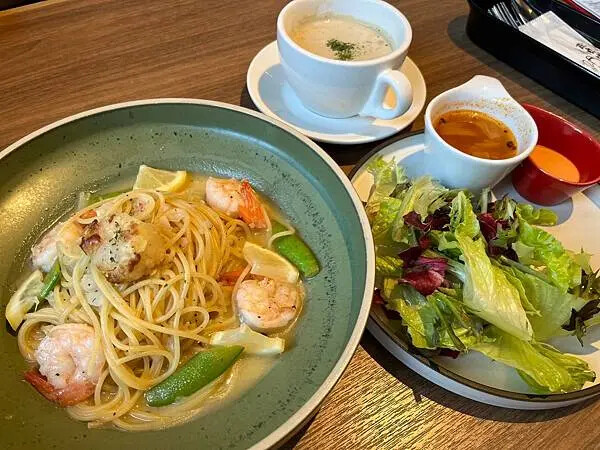 LINE_ALBUM_出國前的圖片_250209_32 LINE_ALBUM_出國前的圖片_250209_32