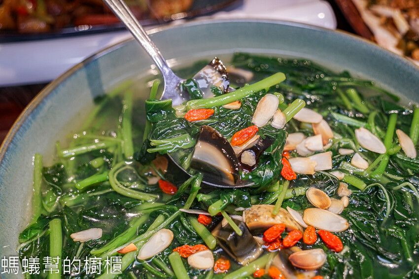 斐得蔬食熱浪來襲(台中金典綠園道)台中創意蔬食餐廳推薦。 - 螞蟻幫的櫥櫃