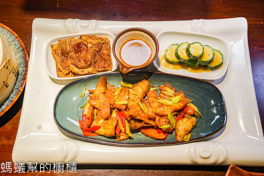 斐得蔬食熱浪來襲(台中金典綠園道)台中創意蔬食餐廳推薦。 - 螞蟻幫的櫥櫃