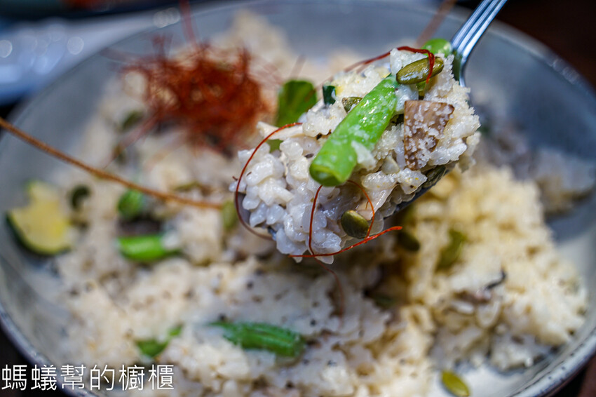 斐得蔬食熱浪來襲(台中金典綠園道)台中創意蔬食餐廳推薦。 - 螞蟻幫的櫥櫃