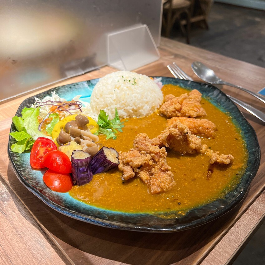 文青風格裝潢｜甜點布丁必點｜稻町家香料咖哩(附完整菜單)