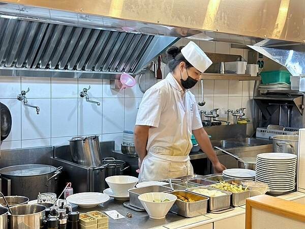 台北市中山區[中山區美食] 銀座篝拉麵 (台北店) 日本東京米其林雞白湯拉麵 #中山國小站美食 @蛋寶趴趴go