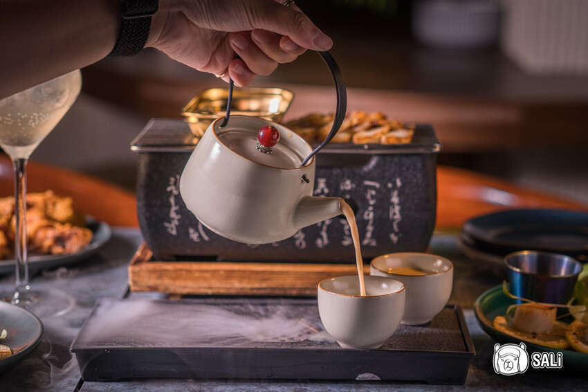 Echo Chamber Club 無心戒酒互助會｜台北餐酒館推薦，西門町必訪，微醺好去處 - 莎笠，小日子
