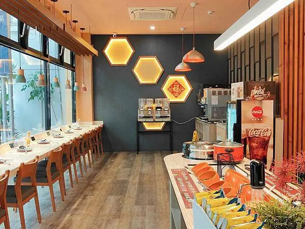 🍴〔餐廳×嘉義〕橘子火鍋 | 南部最強麻辣火鍋，高CP值超人