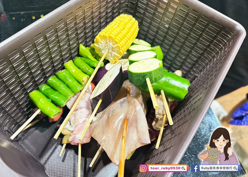 【士林夜市美食】士林串燒-士林店,銅板價格,新鮮食材 ,蔬菜 【士林夜市美食】士林串燒-士林店,銅板價格,新鮮食材 ,蔬菜
