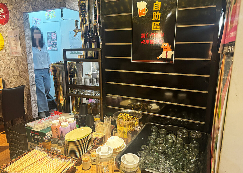 【士林夜市美食】士林串燒-士林店,銅板價格,新鮮食材 ,蔬菜 【士林夜市美食】士林串燒-士林店,銅板價格,新鮮食材 ,蔬菜