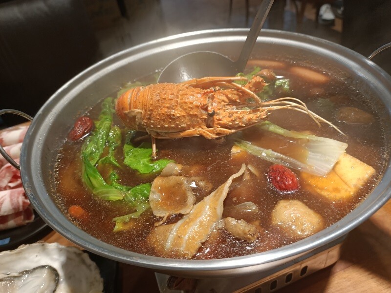 台北捷運劍潭站串烤美食推薦士林串燒熱呼呼的平價火鍋/