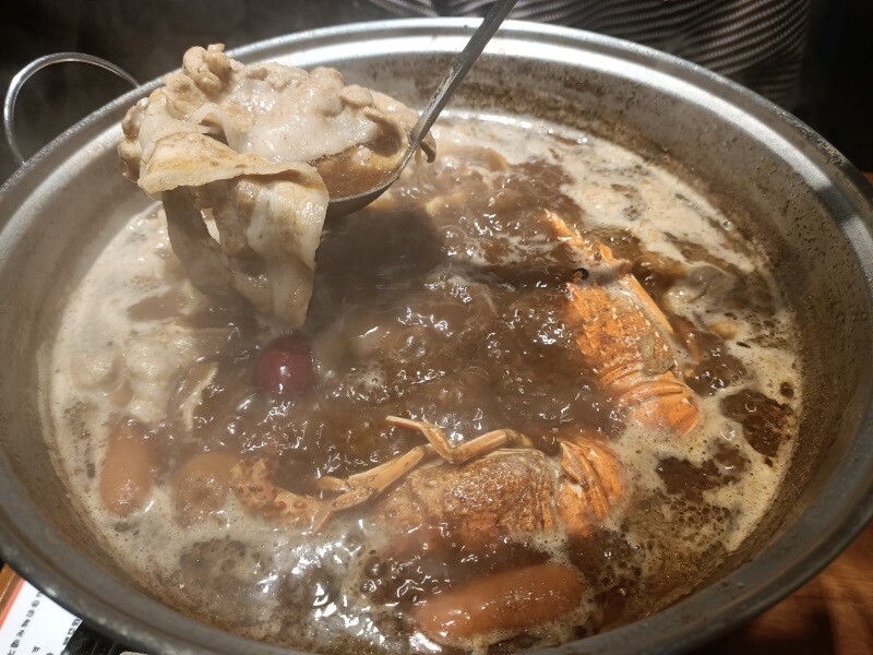 台北捷運劍潭站串烤美食推薦士林串燒熱呼呼的平價火鍋/