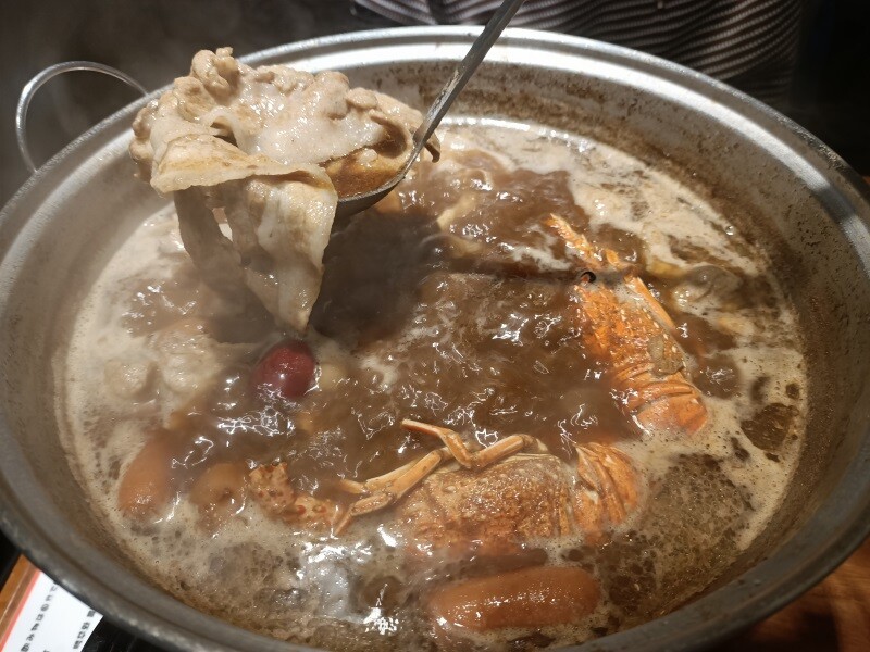 台北捷運劍潭站串烤美食推薦士林串燒熱呼呼的平價火鍋/