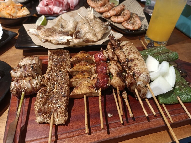 台北捷運劍潭站串烤美食推薦士林串燒熱呼呼的平價火鍋/