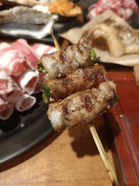 台北捷運劍潭站串烤美食推薦士林串燒熱呼呼的平價火鍋/