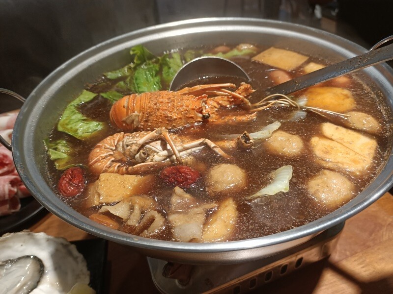 台北捷運劍潭站串烤美食推薦士林串燒熱呼呼的平價火鍋/