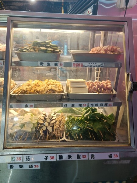 台北捷運劍潭站串烤美食推薦士林串燒熱呼呼的平價火鍋/