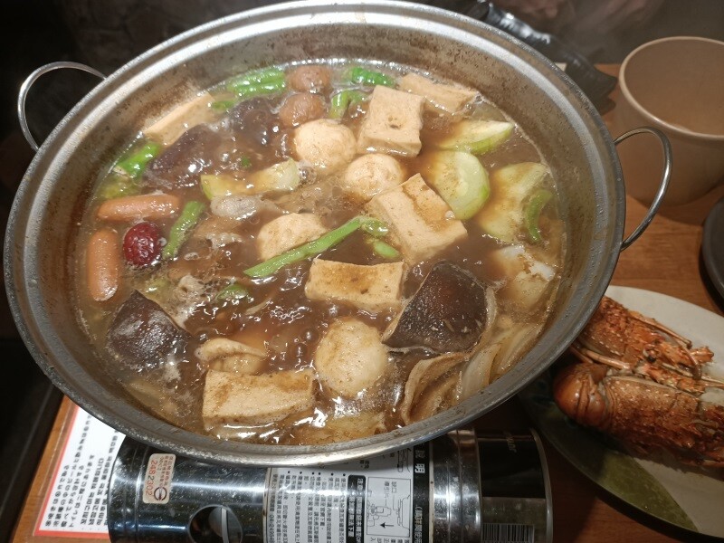 台北捷運劍潭站串烤美食推薦士林串燒熱呼呼的平價火鍋/