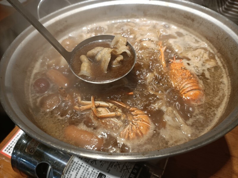 台北捷運劍潭站串烤美食推薦士林串燒熱呼呼的平價火鍋/