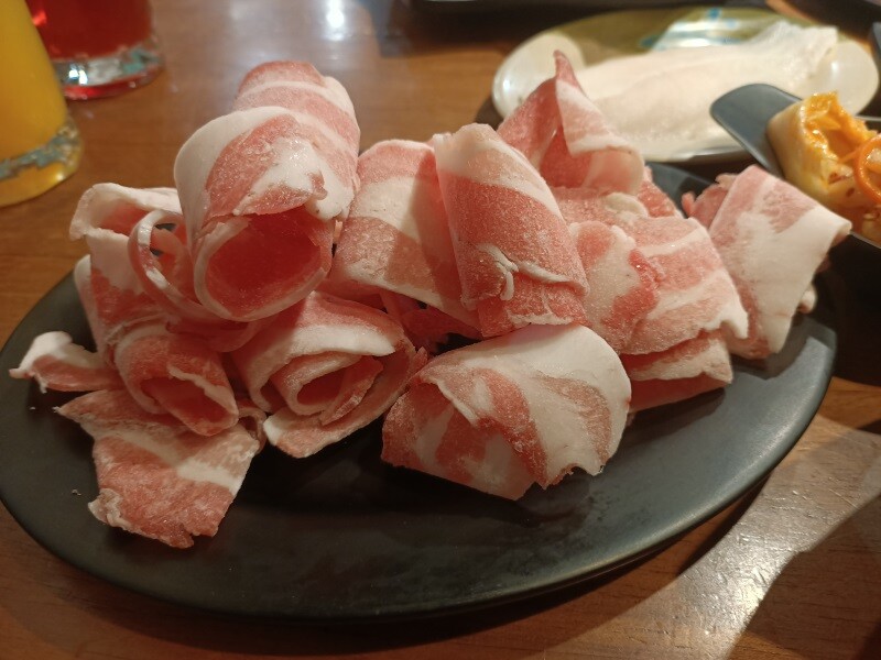 台北捷運劍潭站串烤美食推薦士林串燒熱呼呼的平價火鍋/