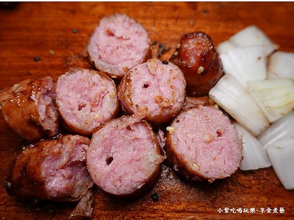 山豬肉香腸-士林串燒 (2).jpg