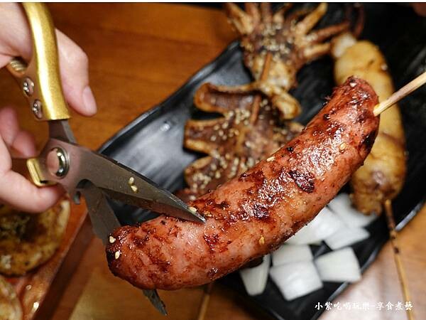 山豬肉香腸-士林串燒 (1).jpg